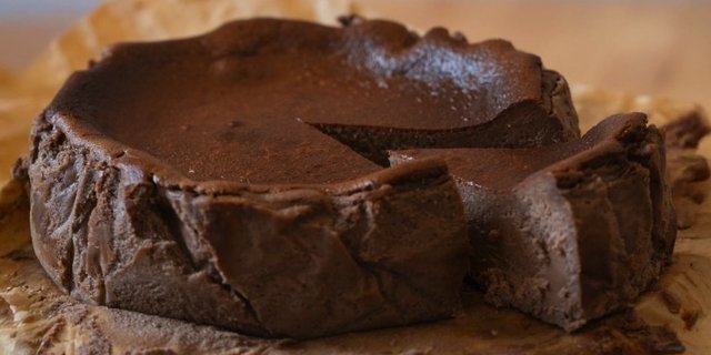 Chocolate Basque Cheesecake
