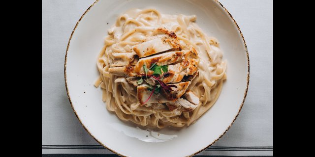 Fettuccine Alfredo