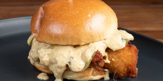 Pollo Crispy Burger