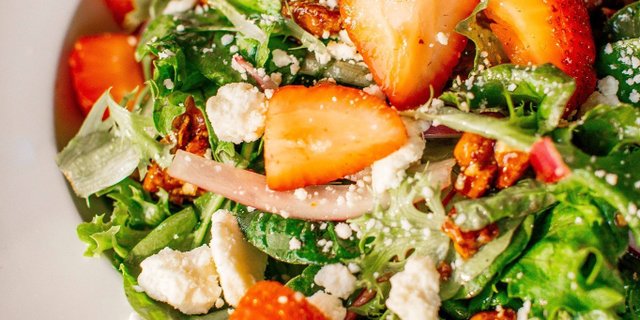 Strawberry Field Greens Salad