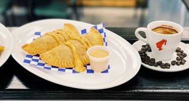D'Cache Latin Cafe