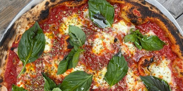 16" Spicy Marg Pizza