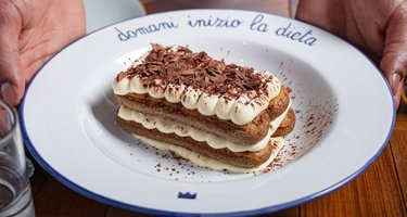 Rosaluna Cafe