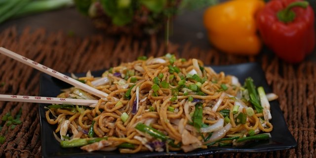 Indo-Chinese Vegetable Hakka Noodles