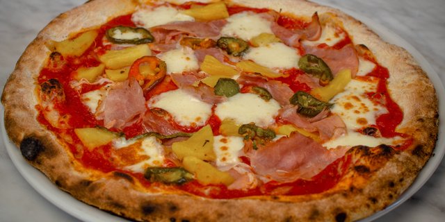 Ham, Roasted Pineapple & Jalapeño Pizza