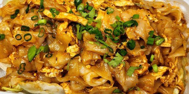 Sriracha Chili Noodle Tray