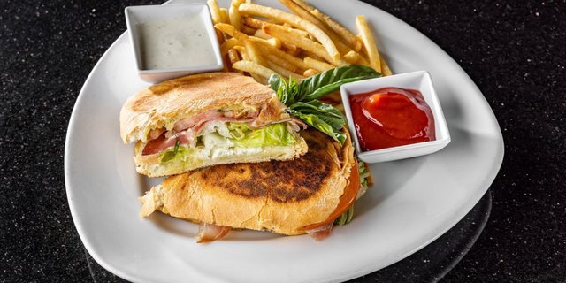 Smoked Turkey Club