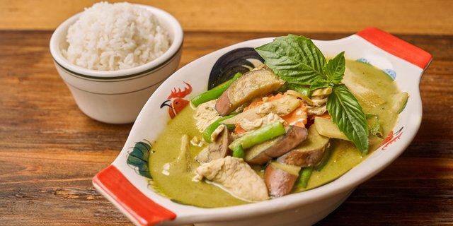 Gaeng Kiew Warn Curry
