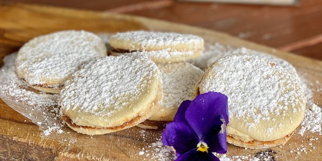 Homemade Alfajores Cookies