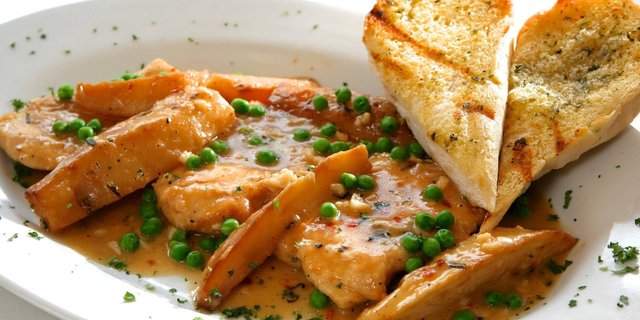 Chicken Scallopini Vesuvio
