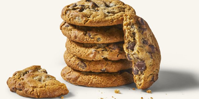 Large House-Baked Chocolate Chip Sea Salt Cookies