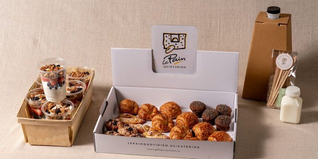 Parfaits & Mini Pastries-Small