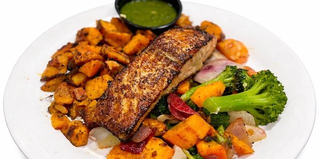 Mediterranean Salmon Plate Boxed Lunch