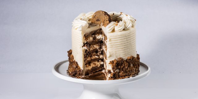 Classically Classic Cookie Cake