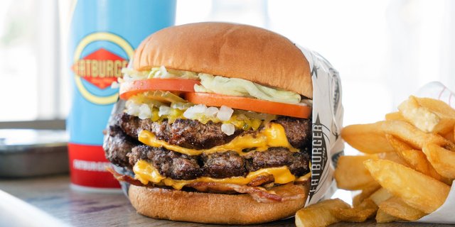 Deluxe Burger Boxed Lunch