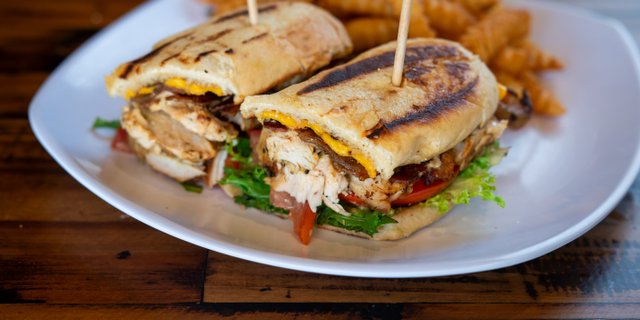CA Club Sandwich Boxed Lunch