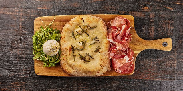 Burrata e Prosciutto