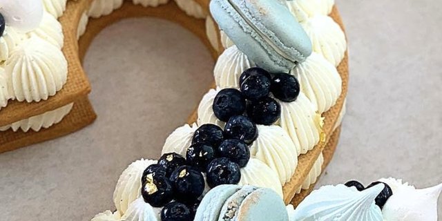 Custom Number Cake