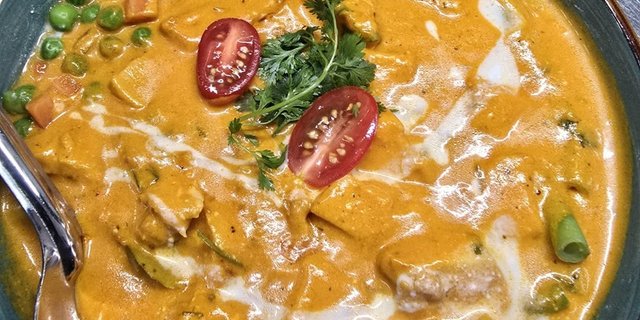 Coconut Chicken Curry Tray
