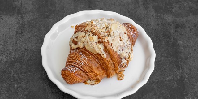 Almond Croissant