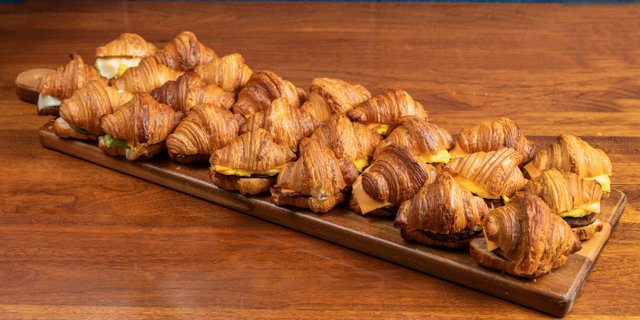 Mini Croissant Breakfast Sanwhich