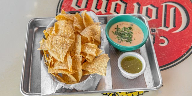 Chips & Queso Blanco