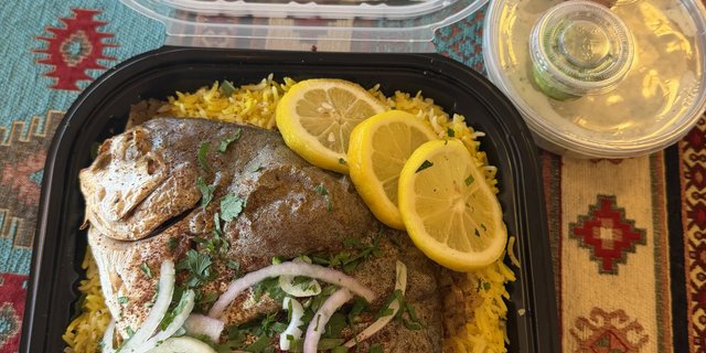 Whole Zubaidi Fish Mandi Tray