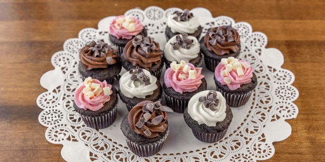 Mini Chocolate Cupcakes