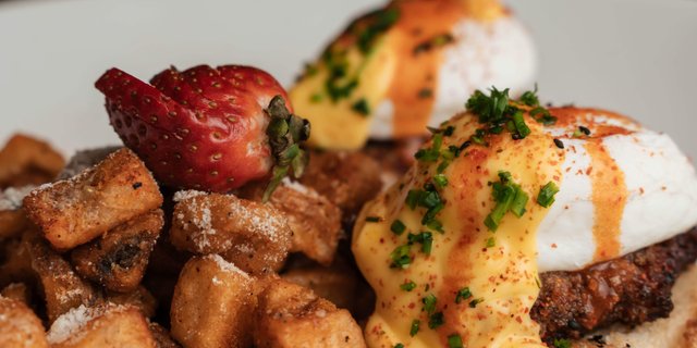 Truffalo Eggs Benedict