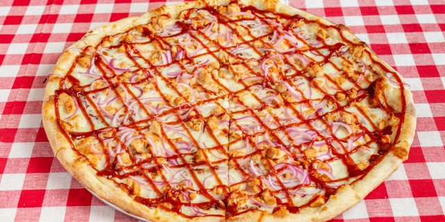 New York-Style Chicken BBQ Pizza
