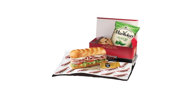 Deluxe Lieutenant Box Lunch