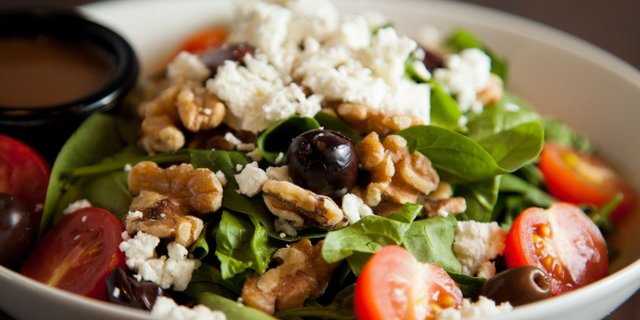 Spinach Salad Tray