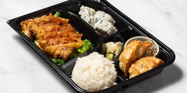 Tornado Chicken Boxed Lunch