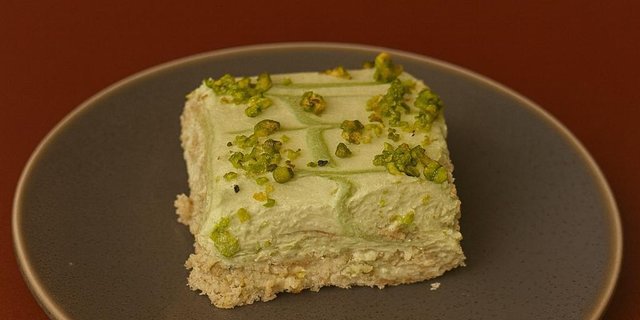 Pistachio Cake