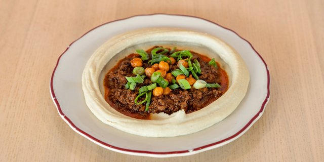 Spicy Lamb Ragu Hummus