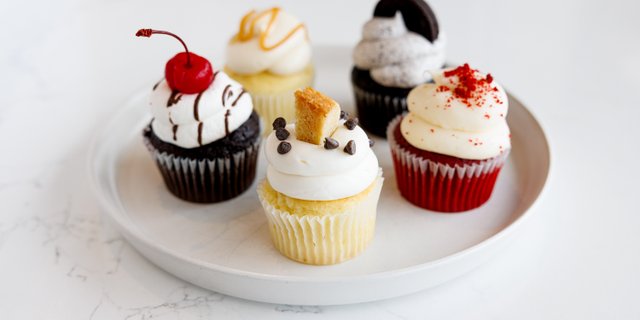 Cookie Dough Cupcake
