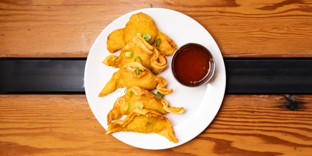 Crab Cream Cheese Wontons