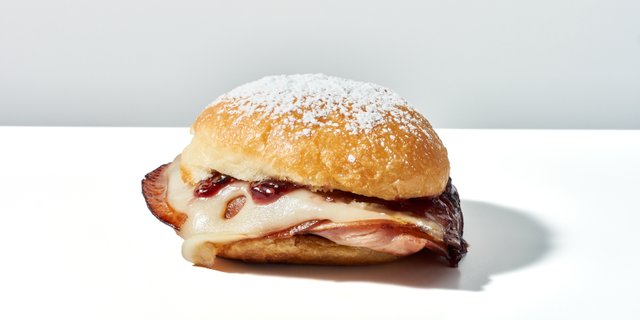 Onoh's Cristo Sandwich