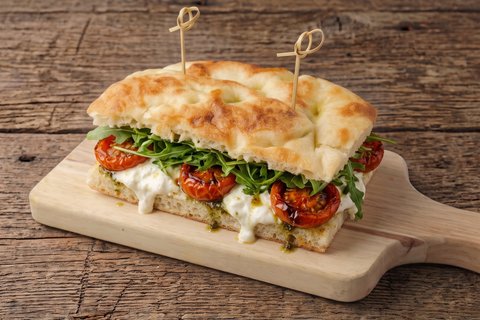 Burrata Mediterranea Sandwich