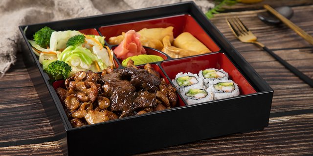 Chicken & Beef Bento Box
