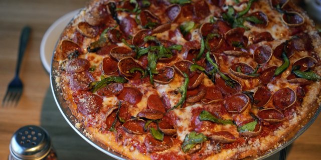 Classic Pizza Boxed Lunch