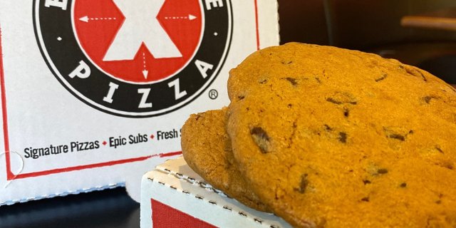 Big Chewy Chocolate Chip Cookie