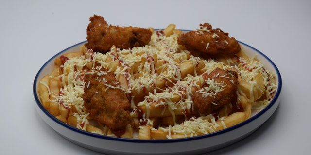 8 Alitas Con Papas Preparadas