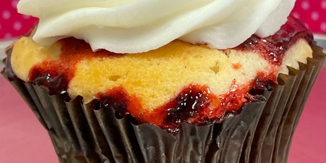 Gluten-Free Strawberries n Cream Cupcake