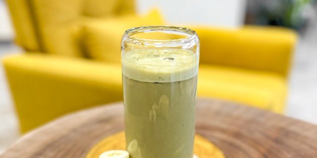 Banana Matcha Smoothie
