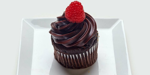 Chocolate-Raspberry Cupcake