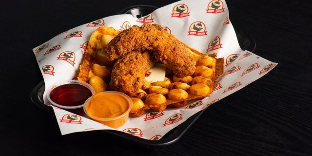 Chicken & Waffles