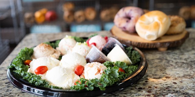 Bagel & Cream Cheese Tray