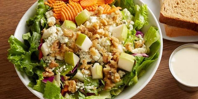 Pear & Goat Cheese Salad
