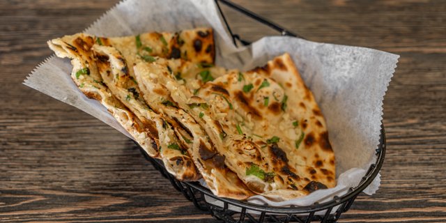 Garlic Naan Tray
